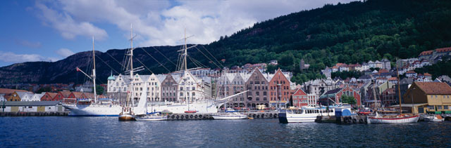 ベルゲンの港の風景 ノルウェー
(c)STUDIO SATO/orion
