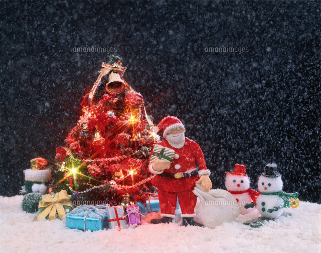サンタクロースとクリスマスツリーと雪 クラフト
(c)STUDIO SATO/orion