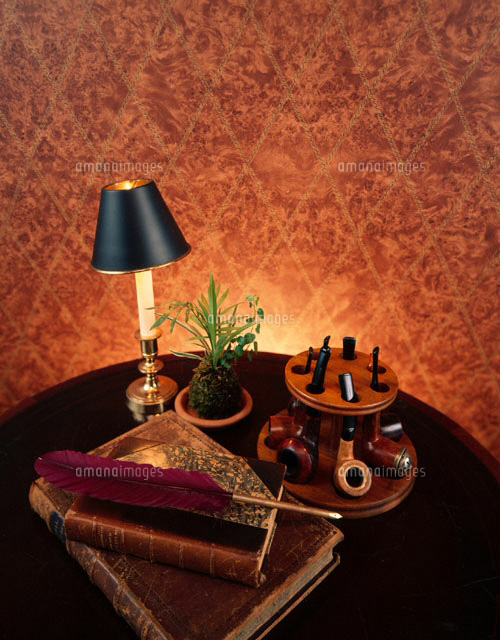 パイプと古書
(c)STUDIO SATO/orion
