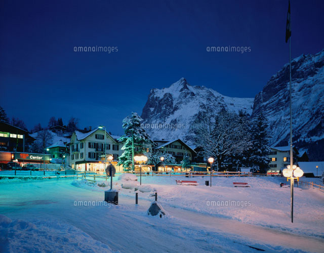 雪の夕景 グリンデルワルト スイス
(c)SAN HOYANO/SEBUN PHOTO