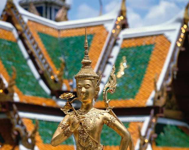 エメラルド寺院の守護身(金色) バンコク タイ
(c)WEST SIDE/SEBUN PHOTO