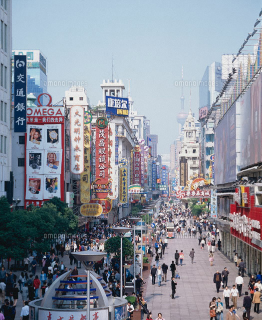 歩行者天国の南京東路 上海 中国
(c)WEST SIDE/SEBUN PHOTO