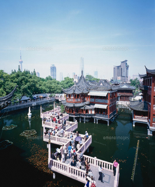 九曲橋と湖心亭 上海 中国
(c)WEST SIDE/SEBUN PHOTO