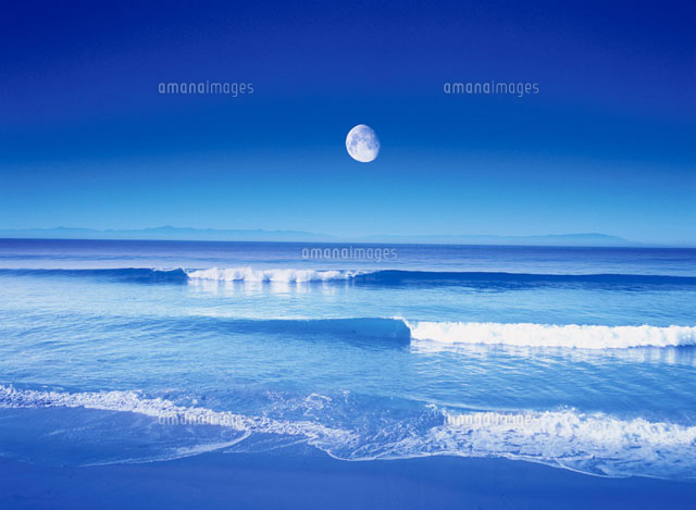 月と海のさざ波
(c)NAOTO SHIBUYA/orion