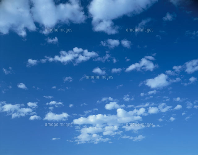 青空と雲 5月 青森県
(c)TAKASHI SATO/SEBUN PHOTO