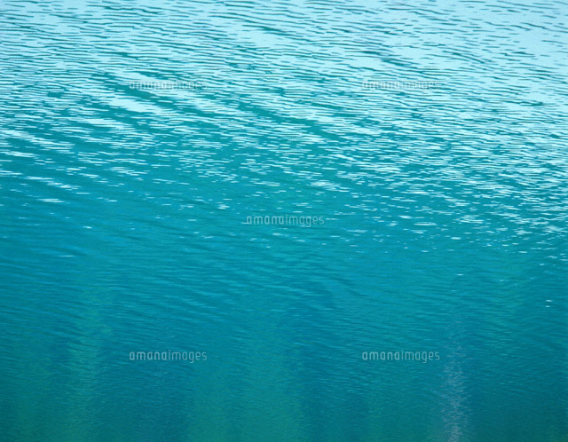 さざなみの湖面 オンネトー 北海道
(c)TAKASHI SATO/SEBUN PHOTO
