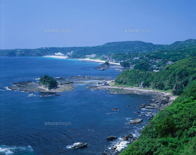 竜宮島と白浜 下田市 静岡県
(c)TAKASHI SATO/SEBUN PHOTO