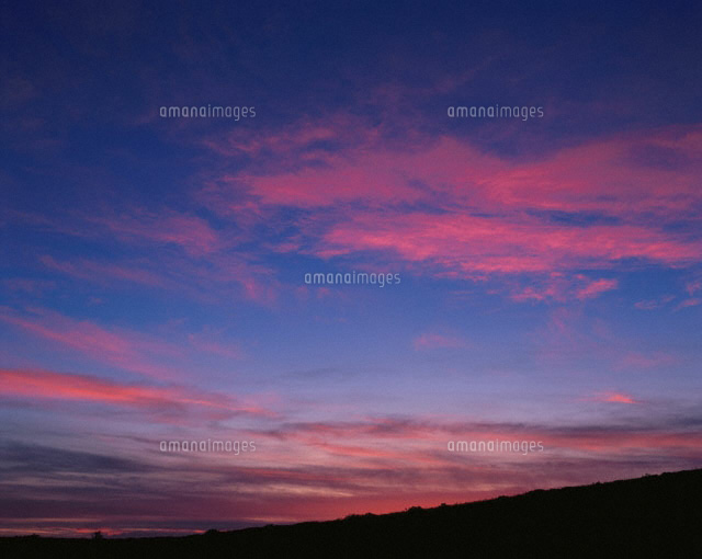 夕焼け雲
(c)TAKASHI SATO/SEBUN PHOTO