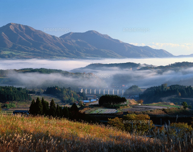 朝霧と蒜山 岡山県
(c)TAKASHI SATO/SEBUN PHOTO