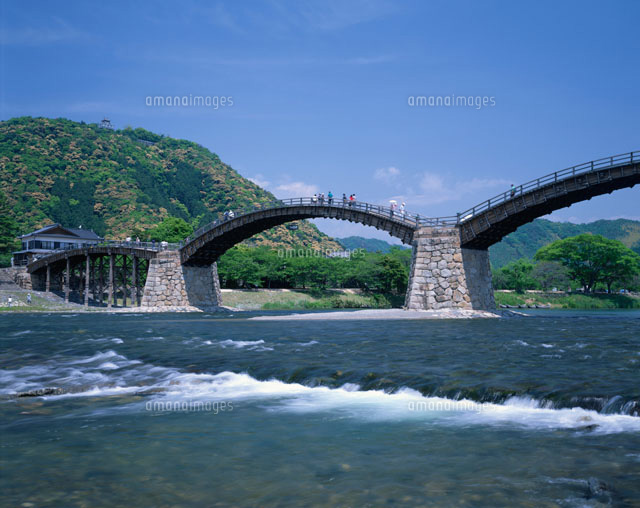 錦帯橋と錦川と岩国城跡 山口県
(c)TAKASHI SATO/SEBUN PHOTO