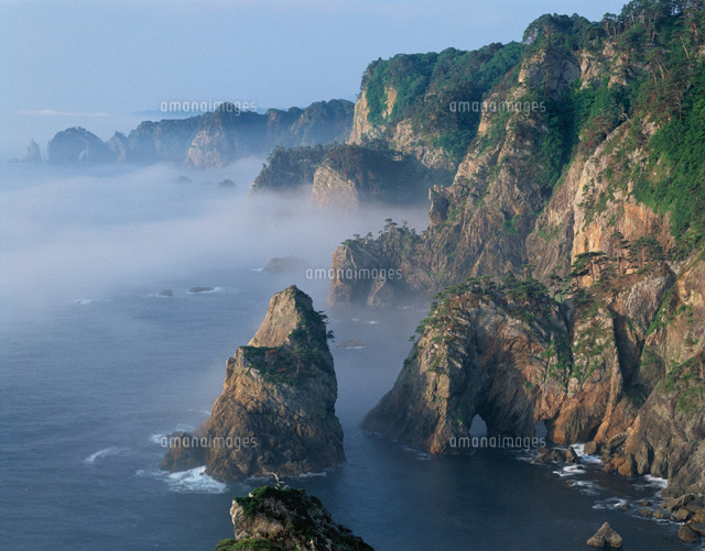 朝霧の北山崎 岩手県
(c)TAKASHI SATO/SEBUN PHOTO