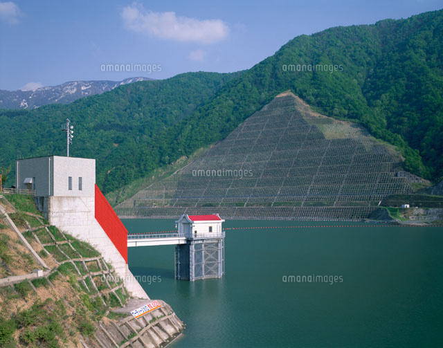 三国川ダムの風景 六日町 新潟県
(c)TAKASHI SATO/SEBUN PHOTO
