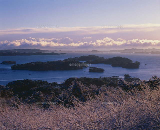 雪の松島湾 宮城県
(c)TAKASHI SATO/SEBUN PHOTO