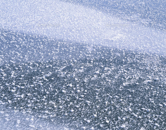青木湖の雪模様
(c)TAKASHI SATO/SEBUN PHOTO