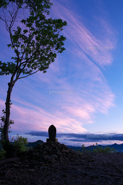 小雲取越えからの夕景 熊野古道
(c)TAKASHI SATO/SEBUN PHOTO
