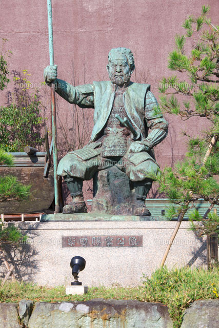 北の庄城公園の柴田勝家像
(c)TAKASHI SATO/SEBUN PHOTO