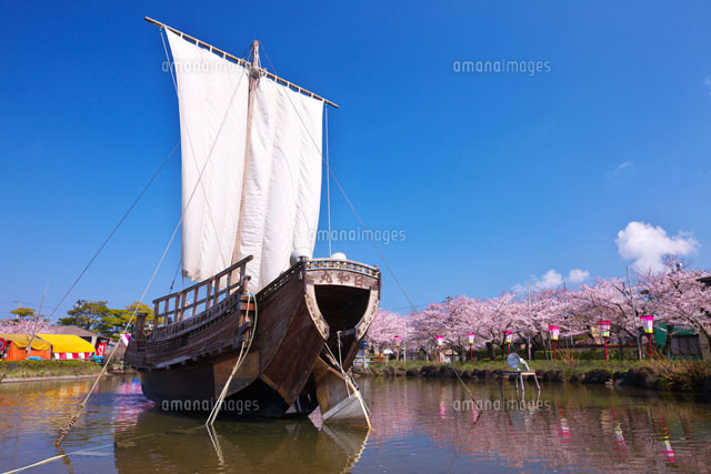桜と日和山公園
(c)TAKASHI SATO/SEBUN PHOTO