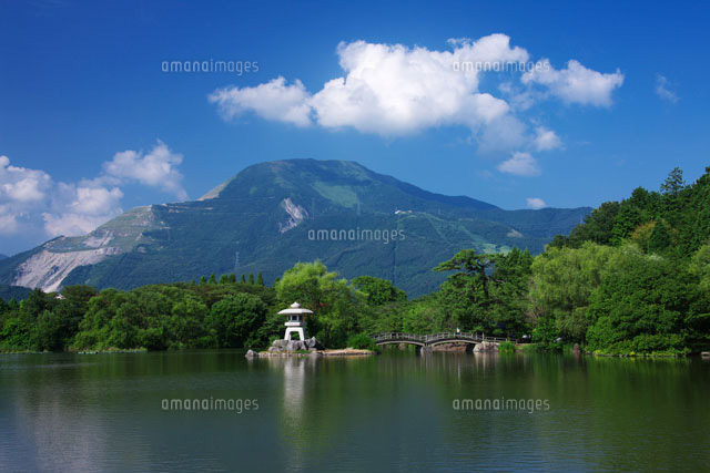 三島池と伊吹山
(c)TAKASHI SATO/SEBUN PHOTO