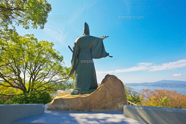 高烏台の平清盛像と瀬戸内海
(c)TAKASHI SATO/SEBUN PHOTO