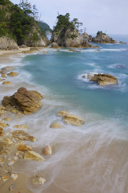 浦富海岸
(c)TAKASHI SATO/SEBUN PHOTO