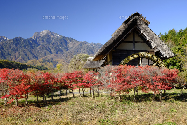水車小屋と甲斐駒ケ岳
(c)TAKASHI SATO/SEBUN PHOTO