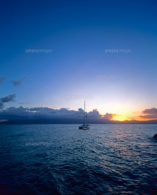夕暮れの海
(c)GUY MARCHE/SEBUN PHOTO