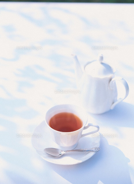 紅茶とティーポット
(c)KOICHI SAITO/orion