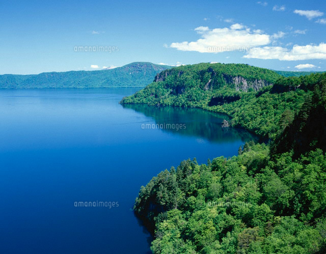 新緑の十和田湖の風景 青森県
(c)NOBUAKI SUMIDA/SEBUN PHOTO