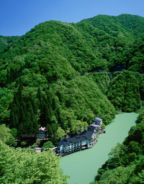 新緑の荘川と大牧温泉
(c)NOBUAKI SUMIDA/SEBUN PHOTO
