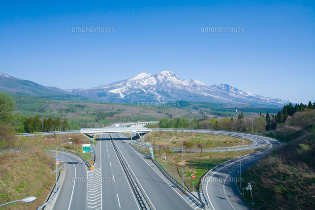 信濃町インターチェンジと妙高山
(c)NOBUAKI SUMIDA/SEBUN PHOTO