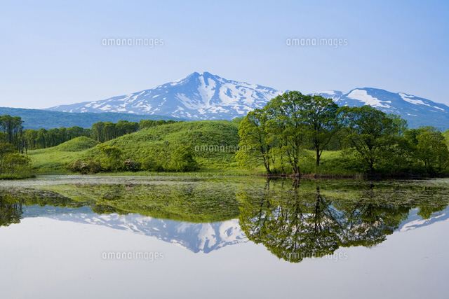 トヤモリ池と鳥海山
(c)NOBUAKI SUMIDA/SEBUN PHOTO