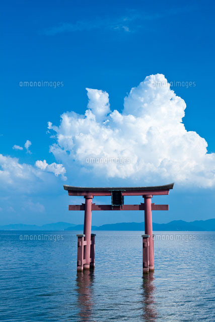 白鬚神社と積乱雲と琵琶湖
(c)NOBUAKI SUMIDA/SEBUN PHOTO
