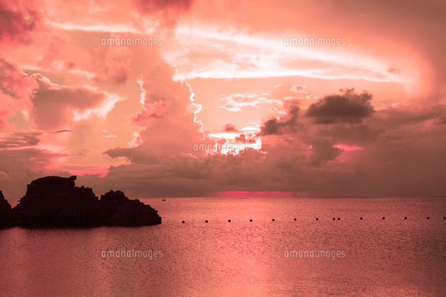 アラハビーチの積乱雲と夕日
(c)NOBUAKI SUMIDA/SEBUN PHOTO