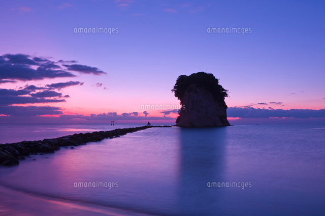 見附島の朝
(c)NOBUAKI SUMIDA/SEBUN PHOTO