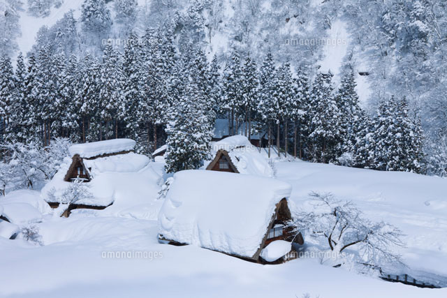 雪の五箇山合掌造
(c)NOBUAKI SUMIDA/SEBUN PHOTO