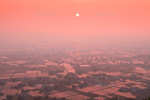 散居村の夕日
(c)NOBUAKI SUMIDA/SEBUN PHOTO