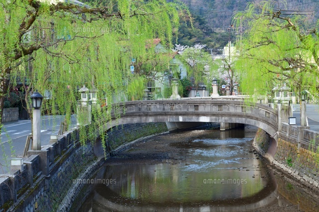 柳と城崎温泉
(c)NOBUAKI SUMIDA/SEBUN PHOTO