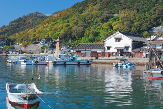 鞆の浦のいろは丸展示館と常夜灯
(c)NOBUAKI SUMIDA/SEBUN PHOTO