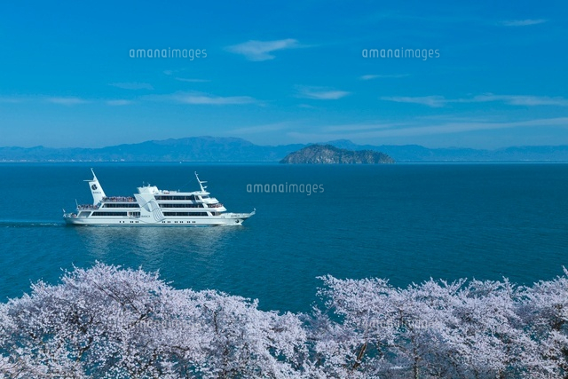 琵琶湖と竹生島と桜
(c)NOBUAKI SUMIDA/SEBUN PHOTO