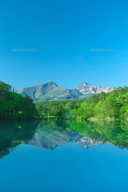 新緑の五色沼と磐梯山
(c)NOBUAKI SUMIDA/SEBUN PHOTO