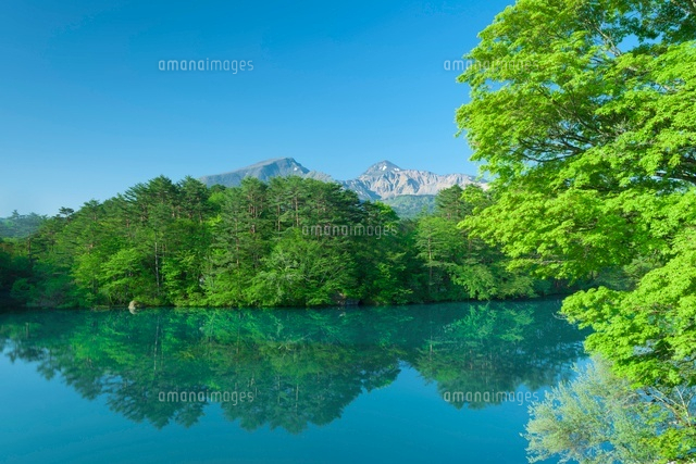 新緑の五色沼と磐梯山
(c)NOBUAKI SUMIDA/SEBUN PHOTO