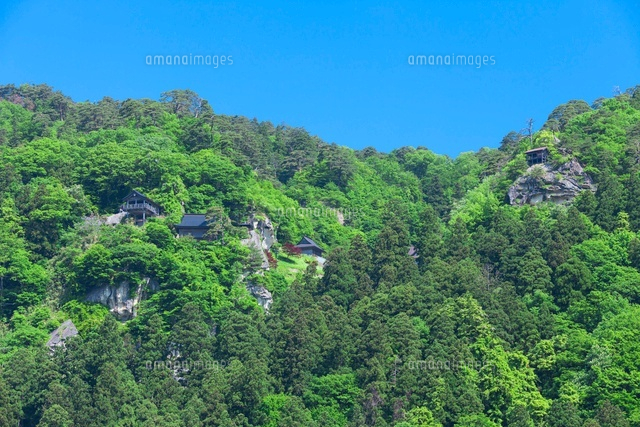 新緑の山寺
(c)NOBUAKI SUMIDA/SEBUN PHOTO