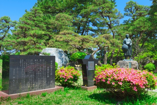 日和山公園の松尾芭蕉像
(c)NOBUAKI SUMIDA/SEBUN PHOTO