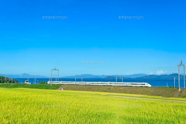 サンダーバードと田と琵琶湖
(c)NOBUAKI SUMIDA/SEBUN PHOTO