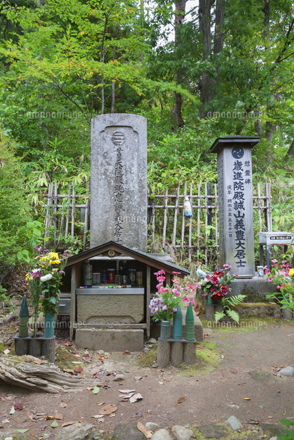 近藤勇の墓と土方 歳三碑
(c)NOBUAKI SUMIDA/SEBUN PHOTO