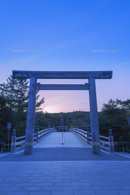 伊勢神宮宇治橋の朝
(c)NOBUAKI SUMIDA/SEBUN PHOTO
