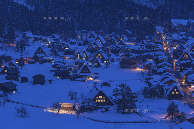 夕景の白川郷と雪
(c)NOBUAKI SUMIDA/SEBUN PHOTO