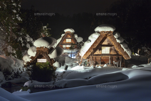 合掌造のライトアップ
(c)NOBUAKI SUMIDA/SEBUN PHOTO
