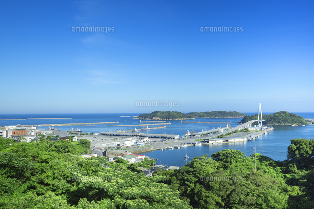 浜田港とマリン大橋
(c)NOBUAKI SUMIDA/SEBUN PHOTO