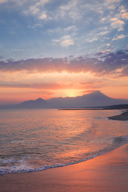 弓ヶ浜からの大山の朝日
(c)NOBUAKI SUMIDA/SEBUN PHOTO